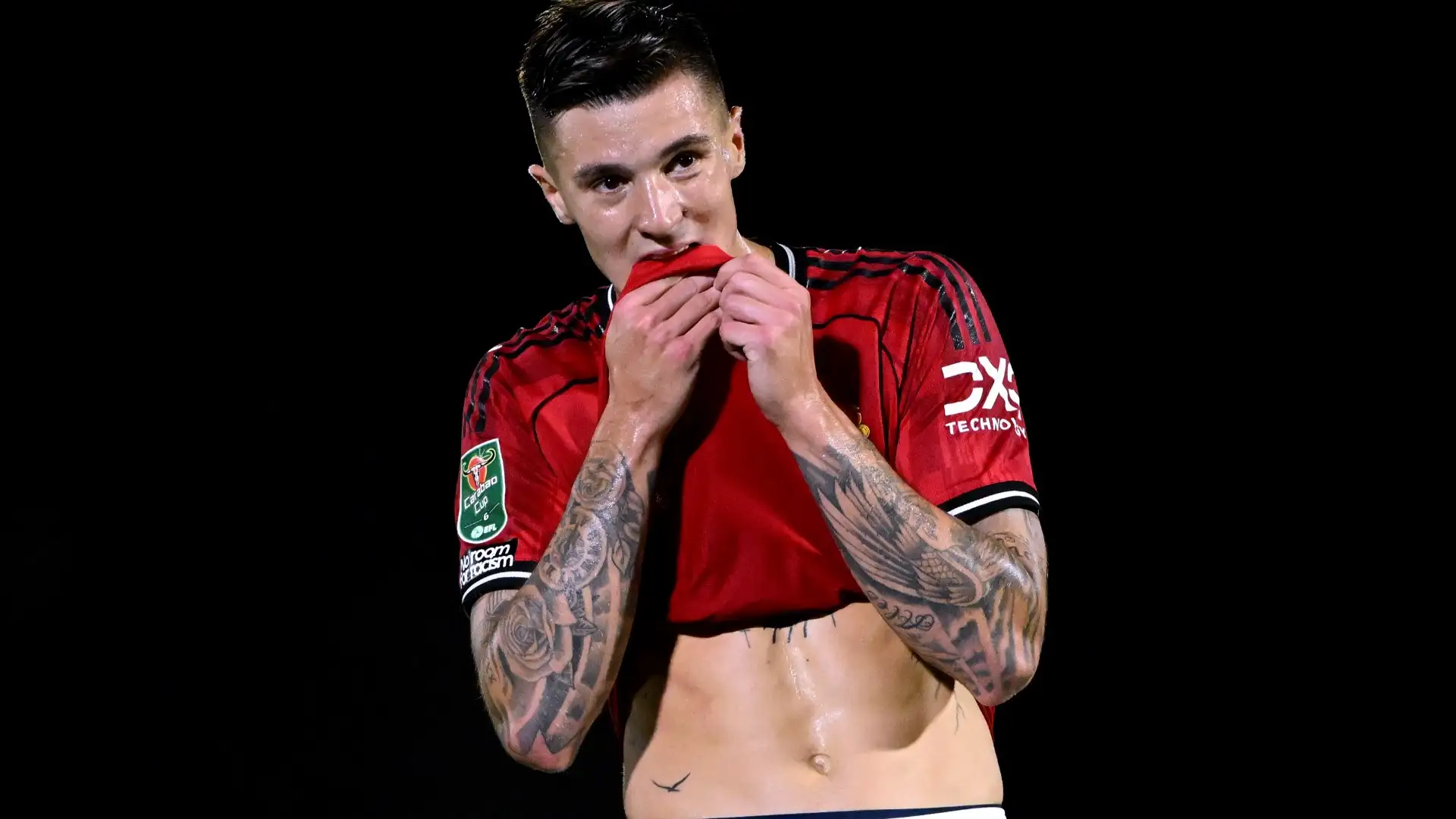 แมนฯยูฯกุมขมับ! เบนจามิน เซสโก้ เจ็บเข่าต้องพักหนึ่งเดือน พลาดช่วยทีมช่วงโปรแกรมหนัก กระทบแผนของรูเบน อาโมริมและแนวรุกปีศาจแดงอย่างจัง